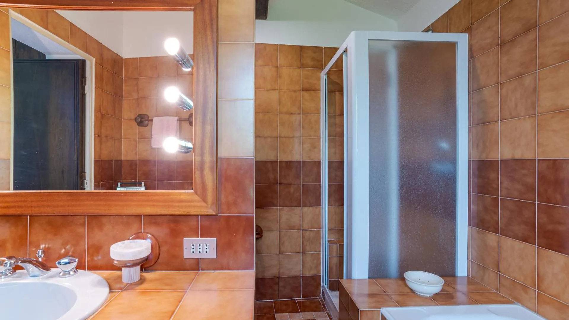 Apartament Stunning Castle In Tremezzo With Lake View 0*,